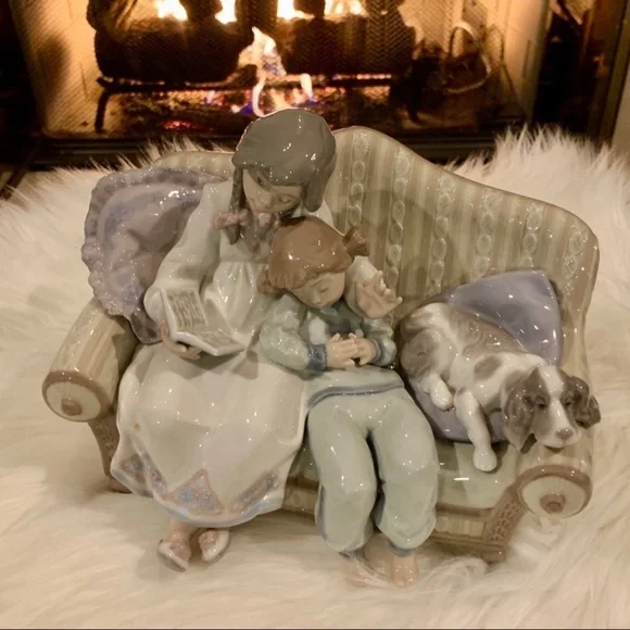 Lladro Big Sister Figurine New In Box - Picture 5 of 8